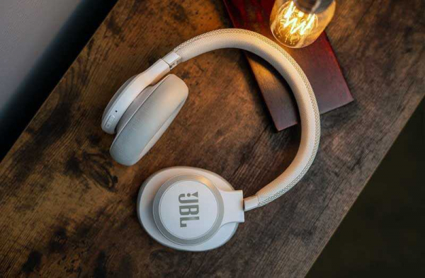 Обзор JBL Live 650BTNC: прекрасный компаньон для ежедневной музыки