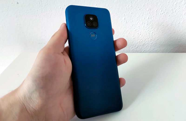 Обзор Motorola Moto E7 Plus: дешёвого смартфона достаточного для многих