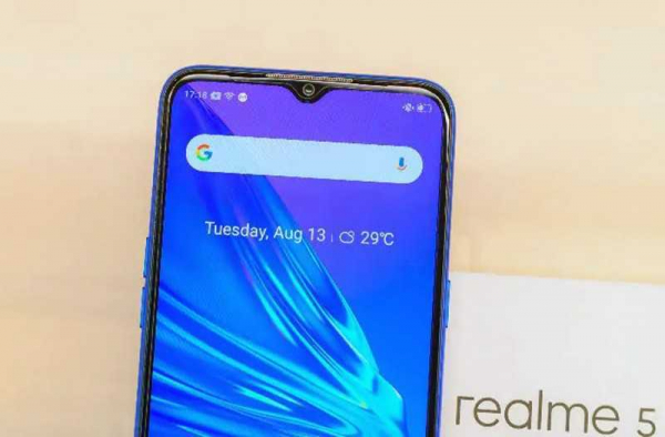 Обзор Realme 5: яркий дизайн и универсальные камеры