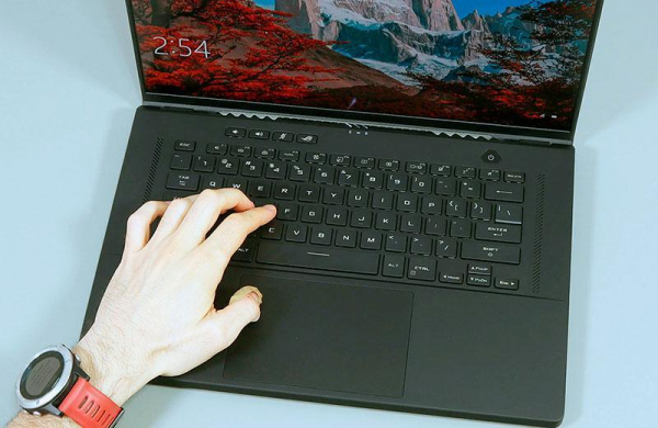 Обзор Asus ROG Zephyrus M16: игровой ноутбук с высокой мощностью и ценой