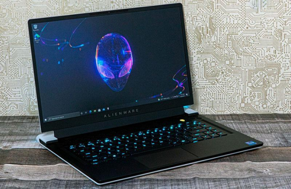 Обзор Alienware x15: тонкий и очень производительный игровой ноутбук