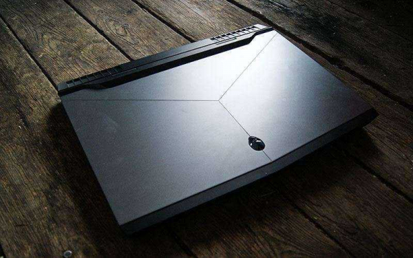 Обзор Alienware 17 R4 – Отзывы на игровой ноутбук, который вызовет зависть у всех