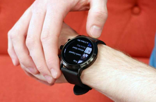 Обзор Fossil Gen 5: стильные и умные часы на Wear OS