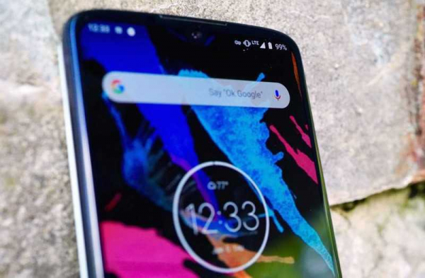 Обзор Moto Z4: обновлённый флагманский телефон с 5G