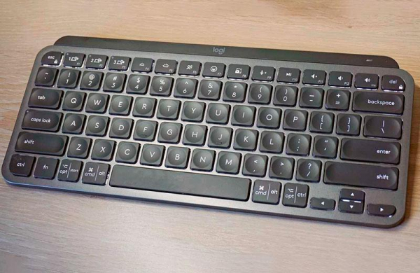 Обзор Logitech MX Keys Mini: идеальной беспроводной клавиатуры для работы с текстом