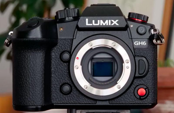 Обзор Panasonic GH6: лучшая беззеркальная камера для влога с оговорками