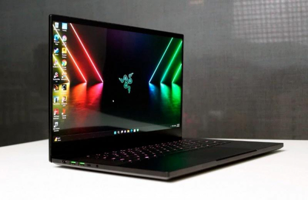 Обзор Razer Blade 15 (2022): дорогого ноутбука для HDR-игр со старыми проблемами