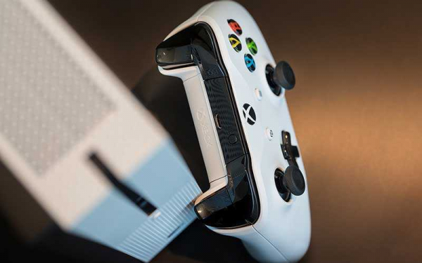 Консоль Xbox One S уже здесь, пришло время угробить ваш Xbox One